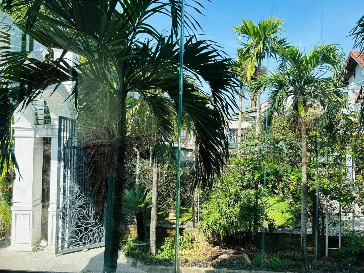 La Nha Homestay Hue Buitenkant foto